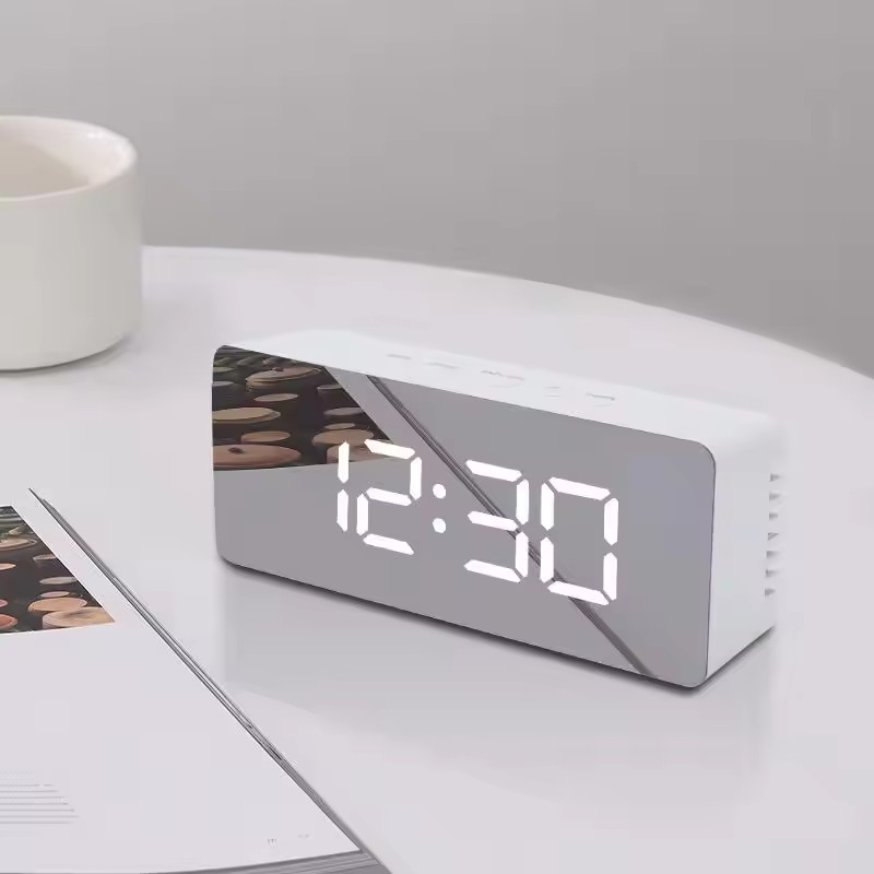 1 قطعة ساعة رقمية بيضاء LED مر - مراجعة Smart Home Retrofit وسعره